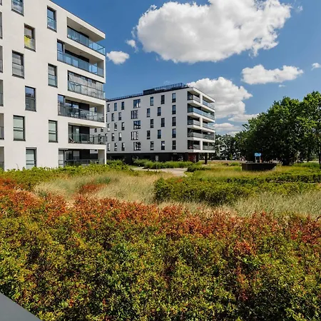 Swiatowida 74 Superapart 华沙