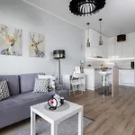 Appartamento Swiatowida 74 Superapart Varsavia